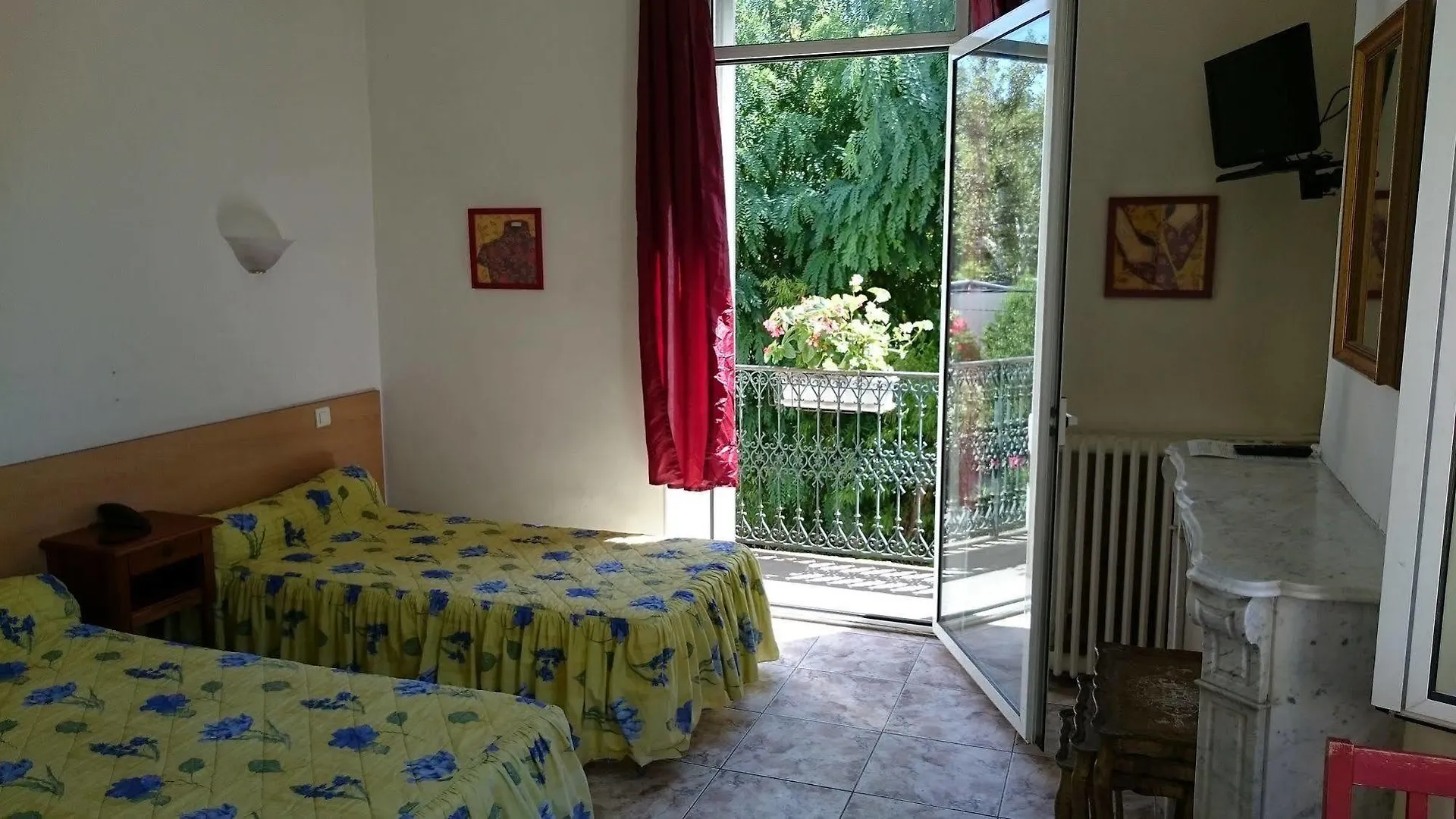 ** Hotel Residence Acapulco III Fréjus France